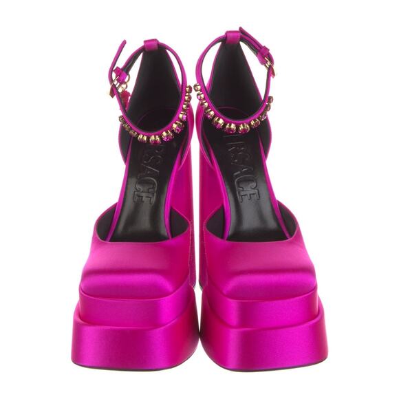 New With Tags ❤️Versace Medusa Satin Platform Pumps❤️ - Picture 3 of 5